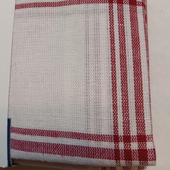 New Dolly Parton Fabric Tablecloth Red Limited Collection County Farmhouse - Picture 4 of 9